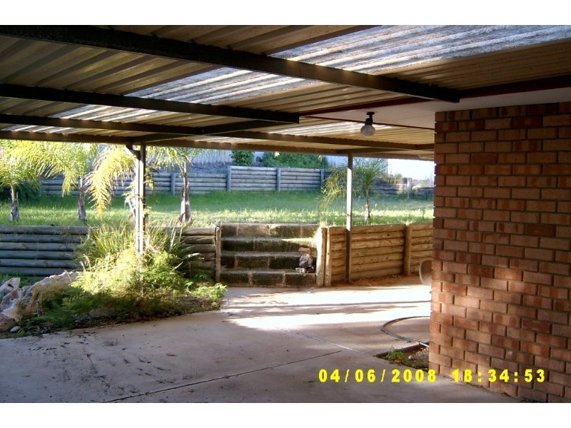 13 Pike Way, Parmelia WA 6167