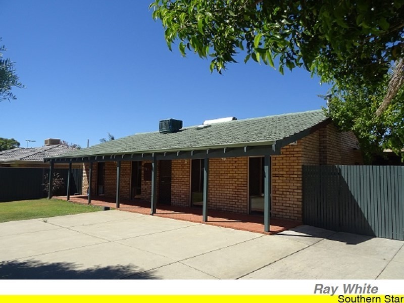 16 Elanora Road, Armadale WA 6112
