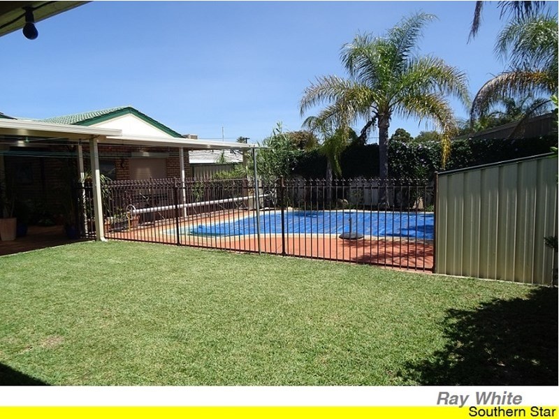 16 Elanora Road, Armadale WA 6112