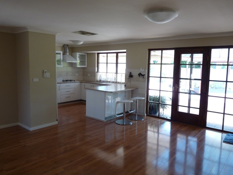 35 Wilkinson Street, Gosnells WA 6110