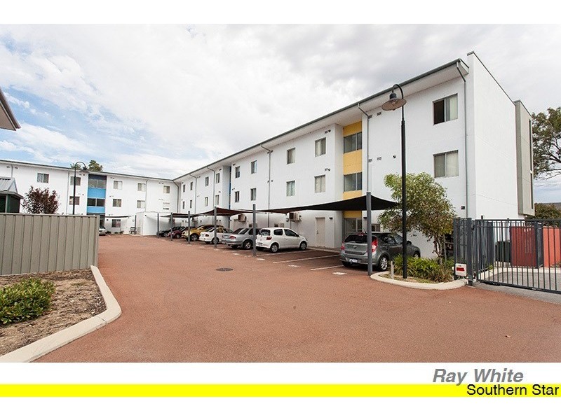 29/12 Davis Road, Kelmscott WA 6111