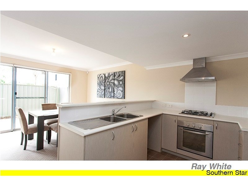 29/12 Davis Road, Kelmscott WA 6111