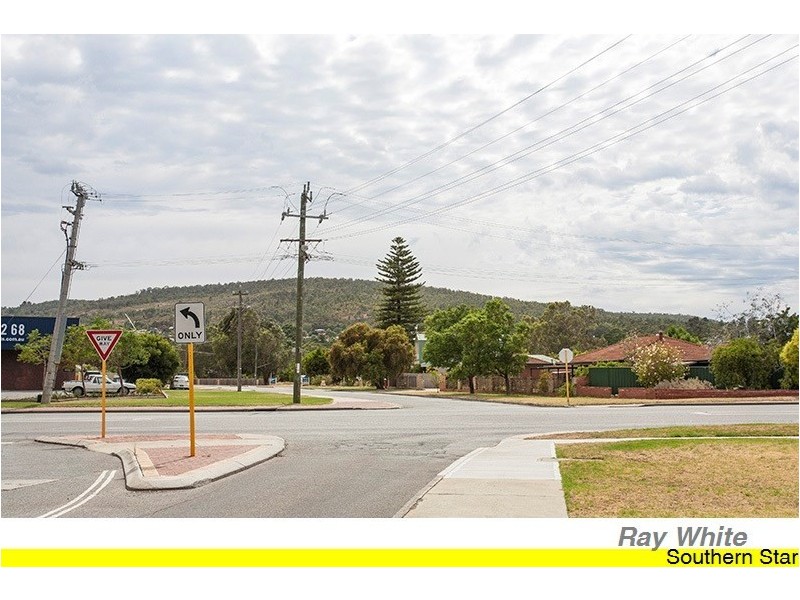 29/12 Davis Road, Kelmscott WA 6111