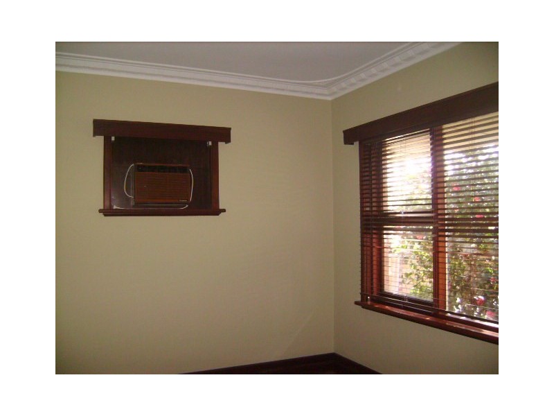 327 Eleventh Road, Brookdale WA 6112