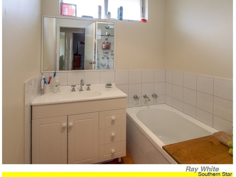 4 Glenhurst Court, Camillo WA 6111