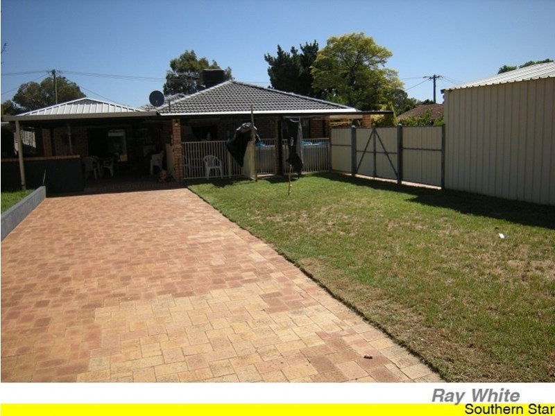 22 Wilcannia Way, Armadale WA 6112