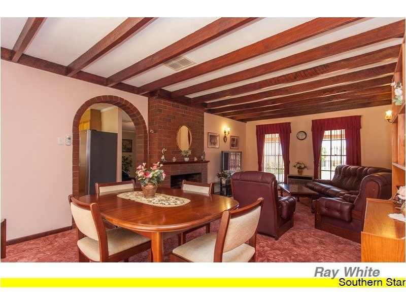 17 Wangoola Terrace, Mount Nasura WA 6112