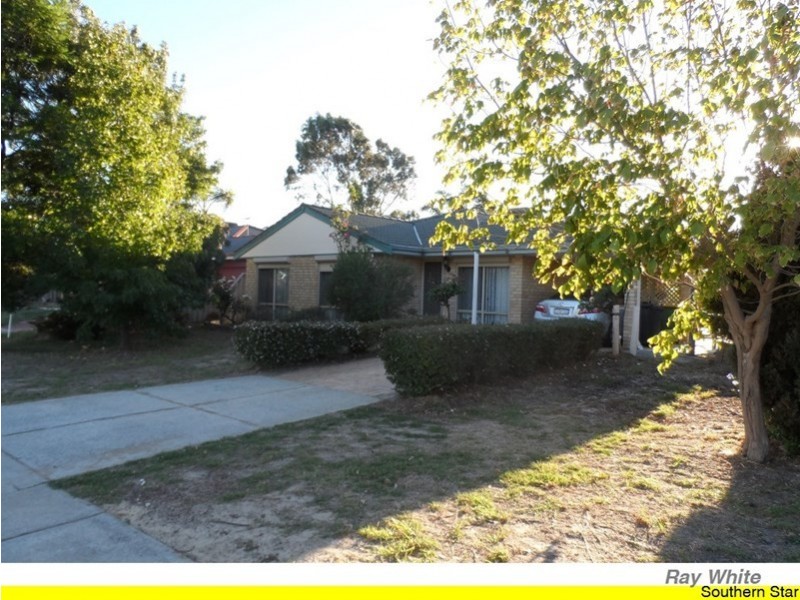 25 Lisbon Way, Seville Grove WA 6112
