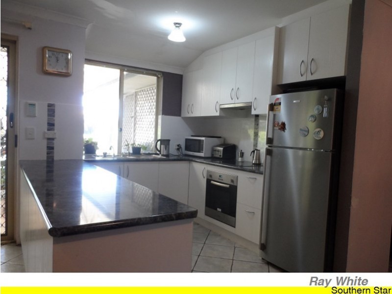 25 Lisbon Way, Seville Grove WA 6112