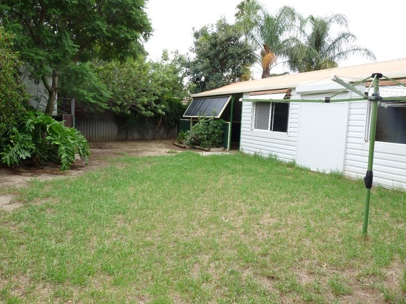 6 Terrigal Way, Armadale WA 6112