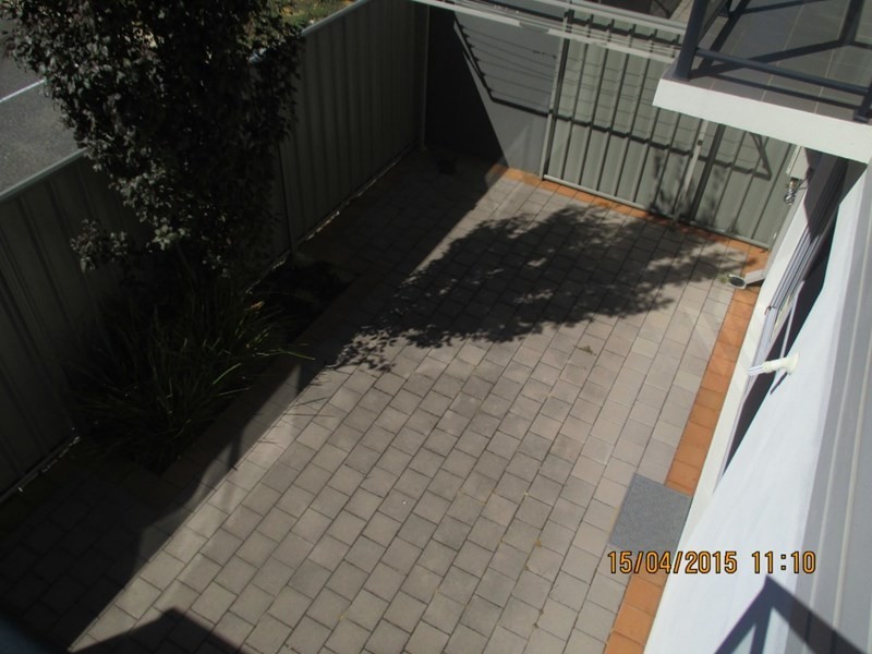 29/12 Davis Road, Kelmscott WA 6111