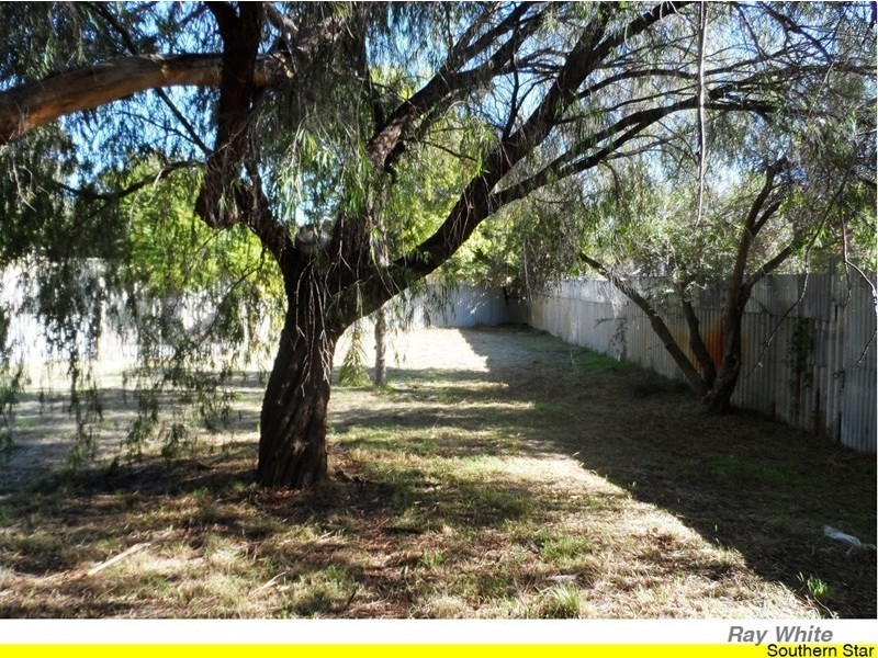 12 Logpine Crescent, Camillo WA 6111