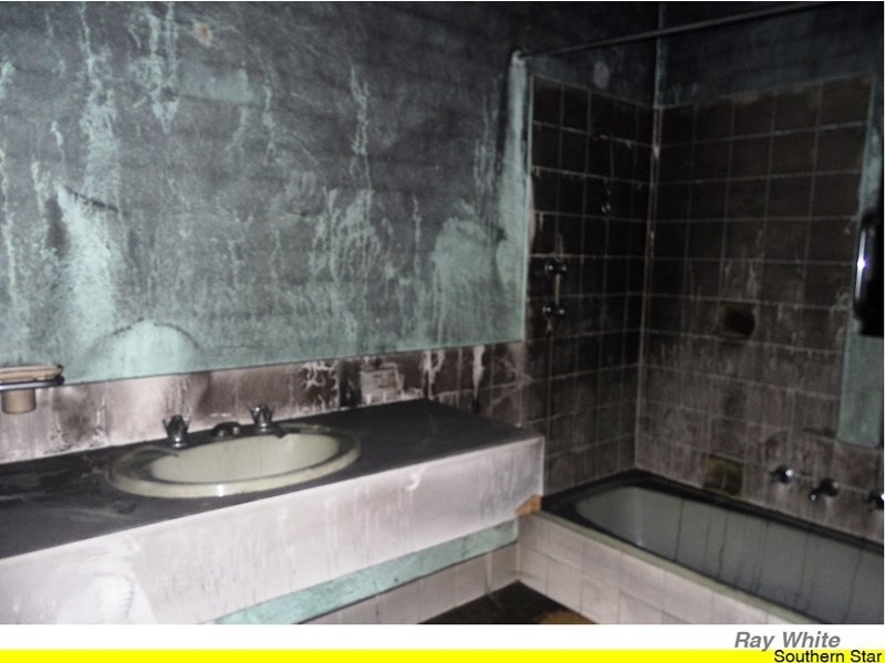 12 Logpine Crescent, Camillo WA 6111