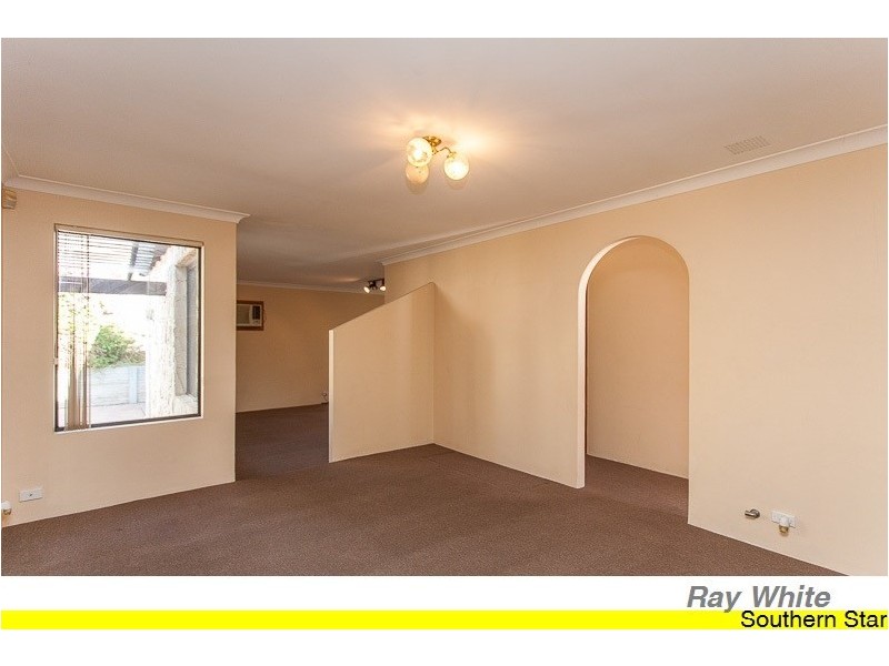 6 Onyx Road, Mount Richon WA 6112