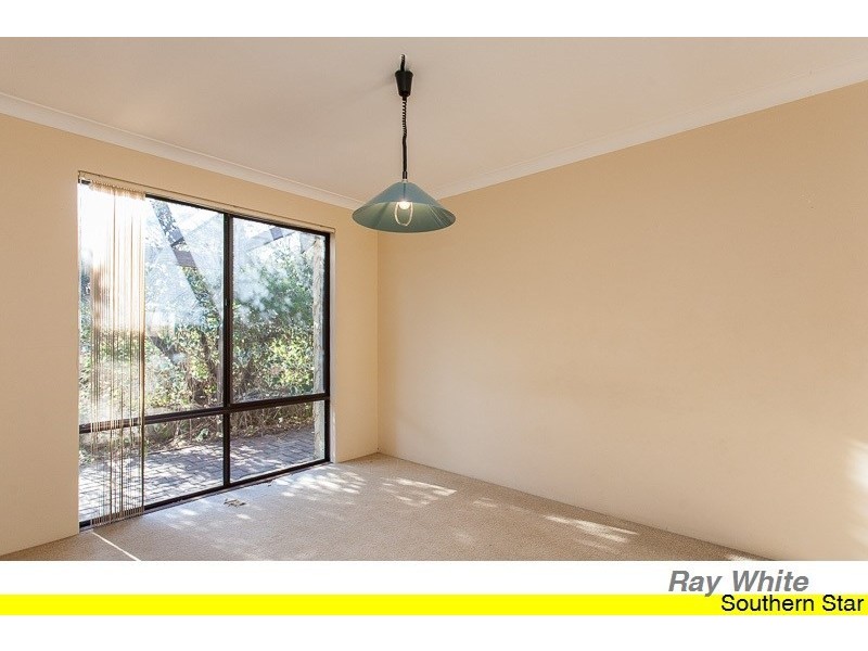 6 Onyx Road, Mount Richon WA 6112