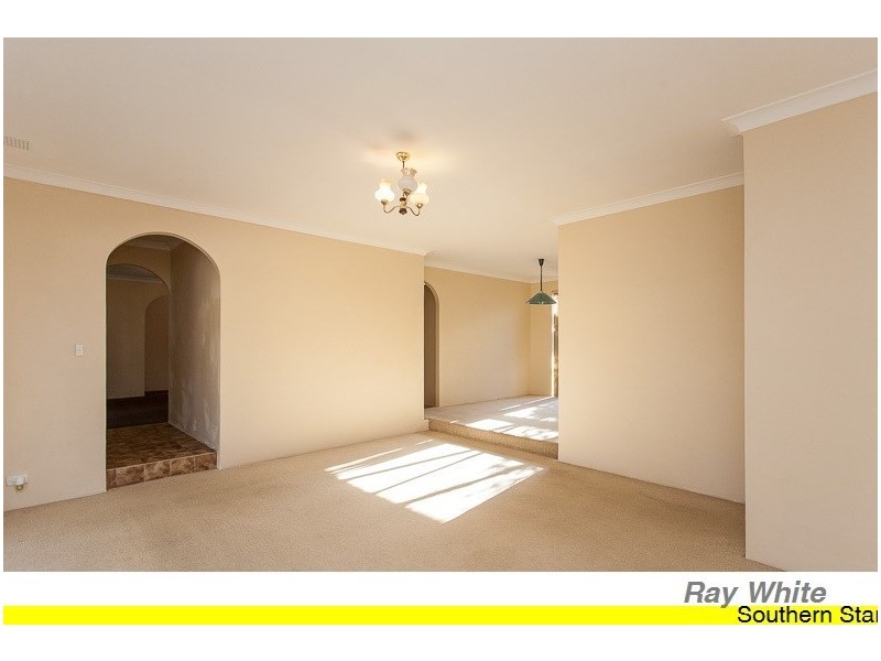 6 Onyx Road, Mount Richon WA 6112