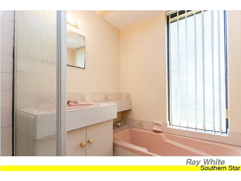 6 Onyx Road, Mount Richon WA 6112