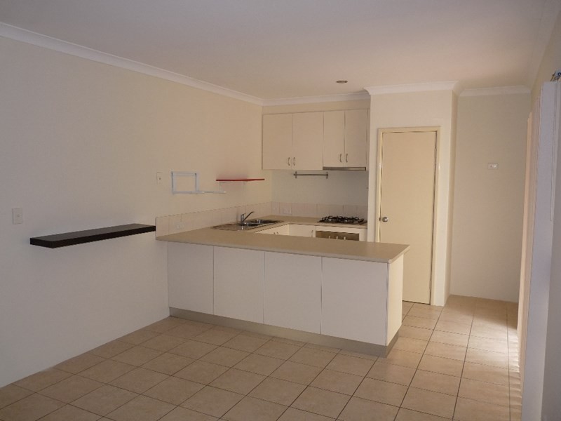 8/34 Friar Road, Armadale WA 6112