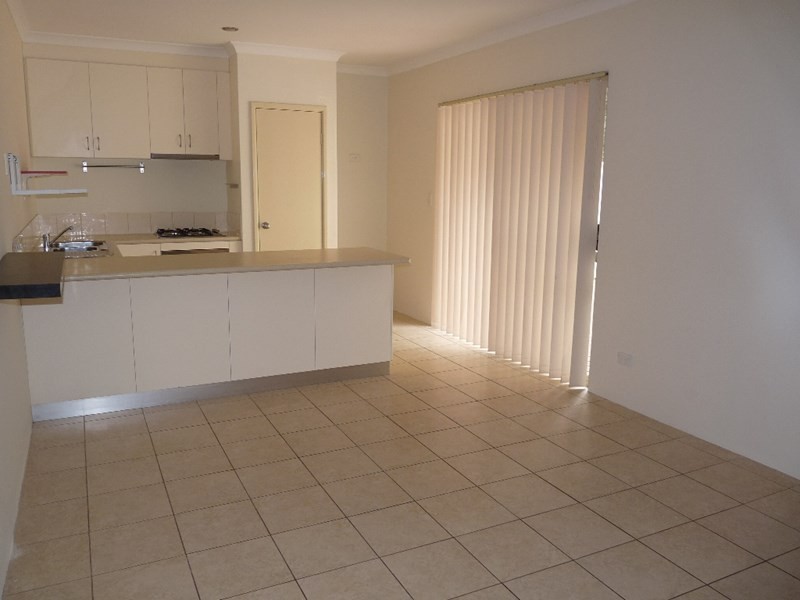 8/34 Friar Road, Armadale WA 6112
