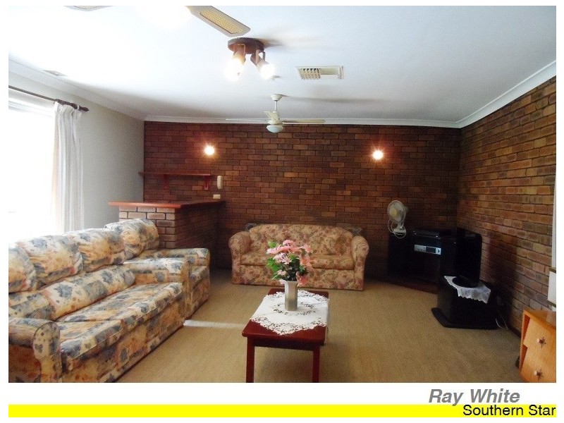 9 Cressida Way, Camillo WA 6111