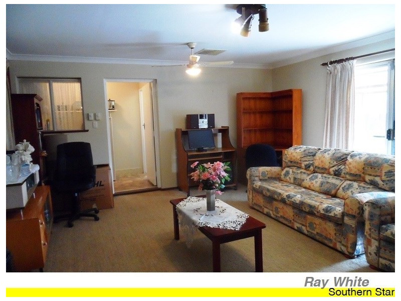 9 Cressida Way, Camillo WA 6111