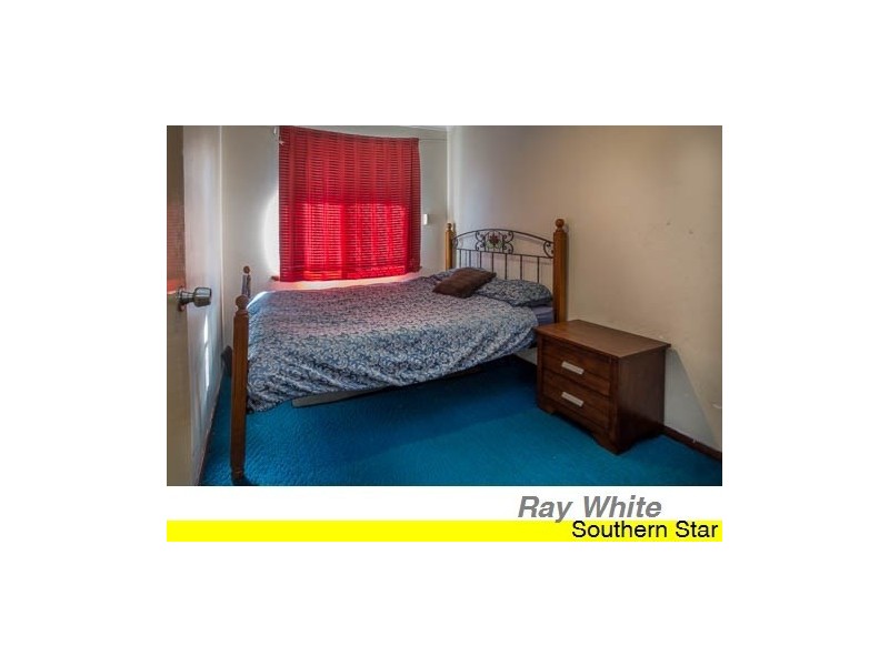 25 Ravenscroft Way, Kelmscott WA 6111