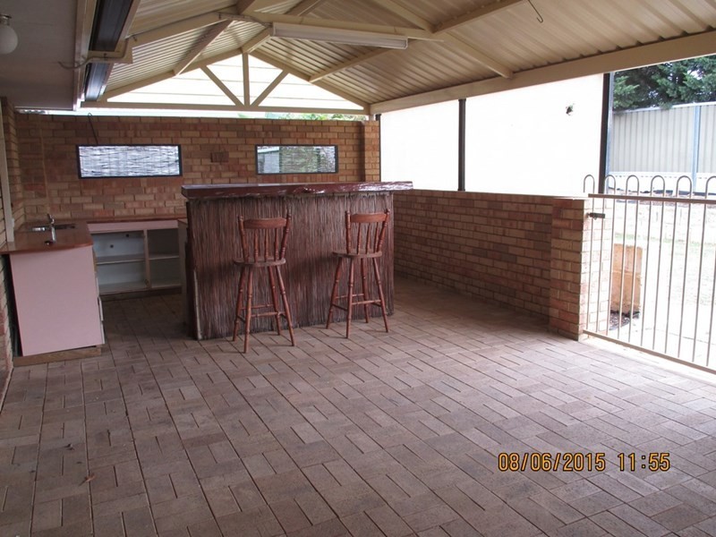 12 Piesse Place, Seville Grove WA 6112