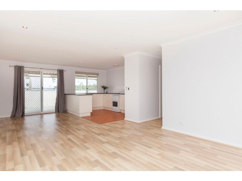 9 Coralie Court, Armadale WA 6112