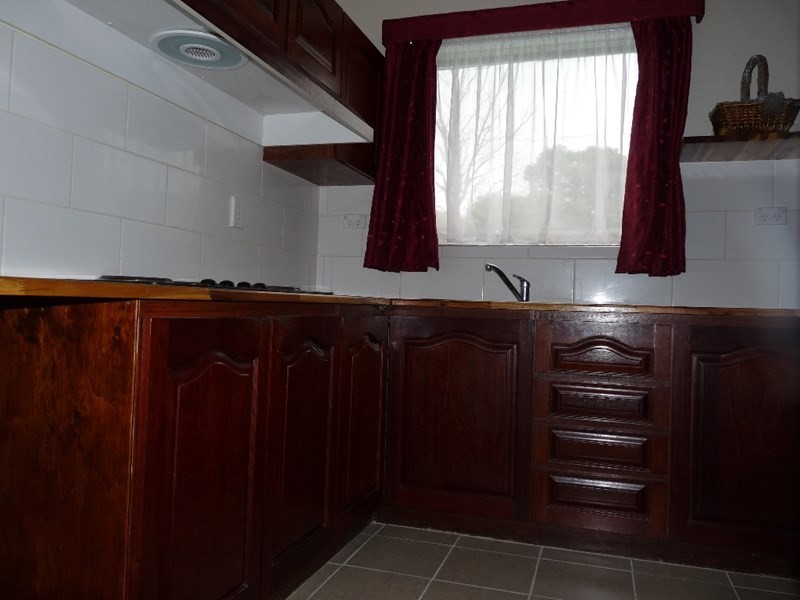 2 Cherry Way, Camillo WA 6111