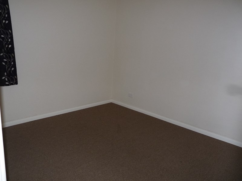 2 Cherry Way, Camillo WA 6111