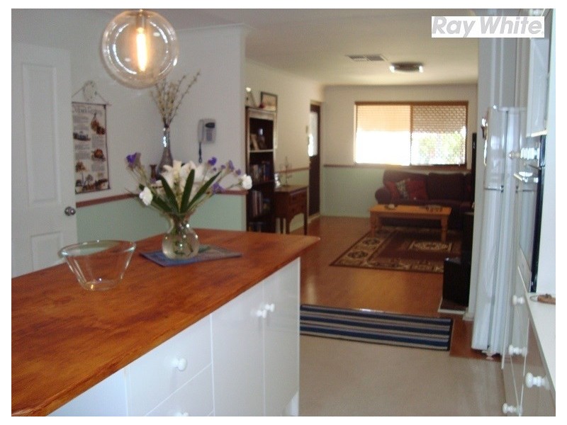 12 a Briggs Place, Armadale WA 6112