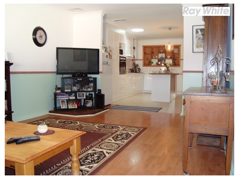 12 a Briggs Place, Armadale WA 6112