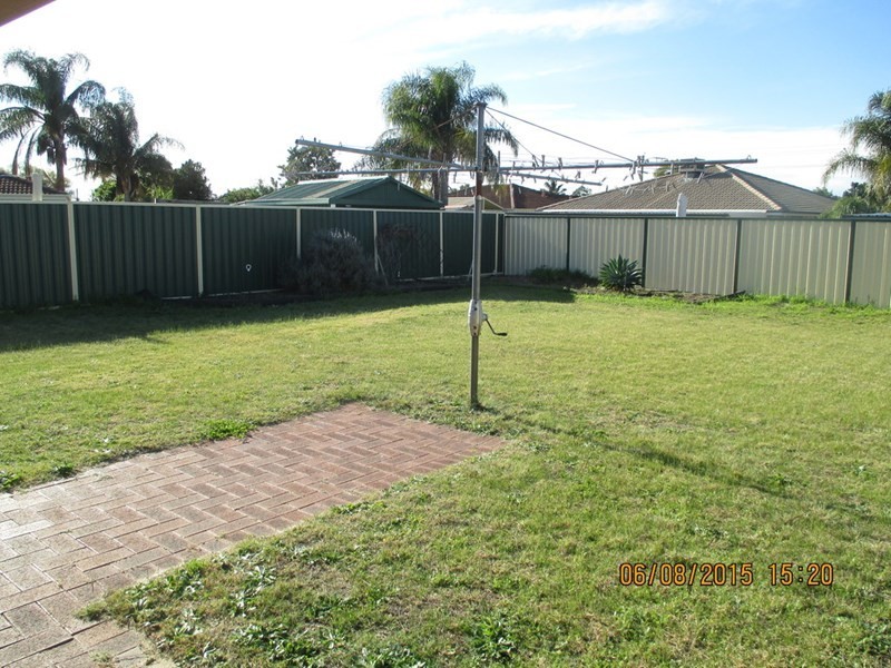 17 Sayer Crescent, Gosnells WA 6110