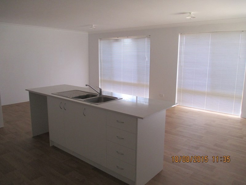 41 Kinsella Avenue, Byford WA 6122