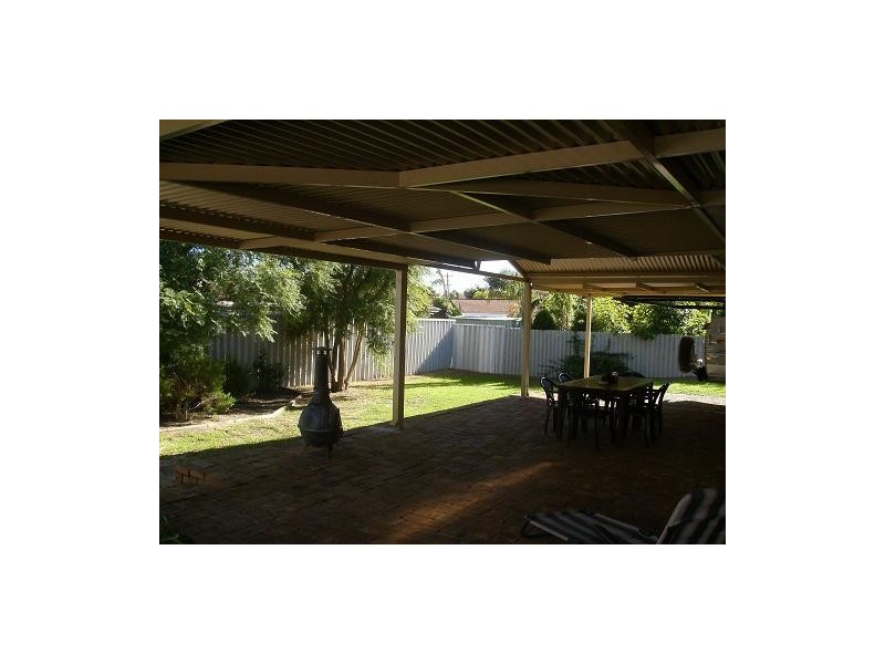 21 Mandarin Way, Seville Grove WA 6112