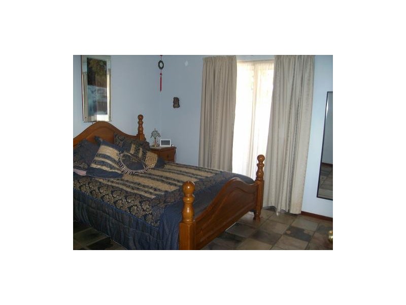 21 Mandarin Way, Seville Grove WA 6112