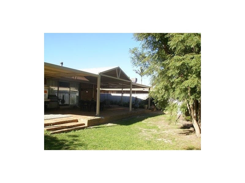 21 Mandarin Way, Seville Grove WA 6112