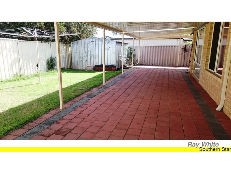 5 Hastie Close, Brookdale WA 6112