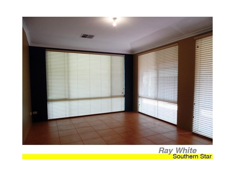 5 Hastie Close, Brookdale WA 6112