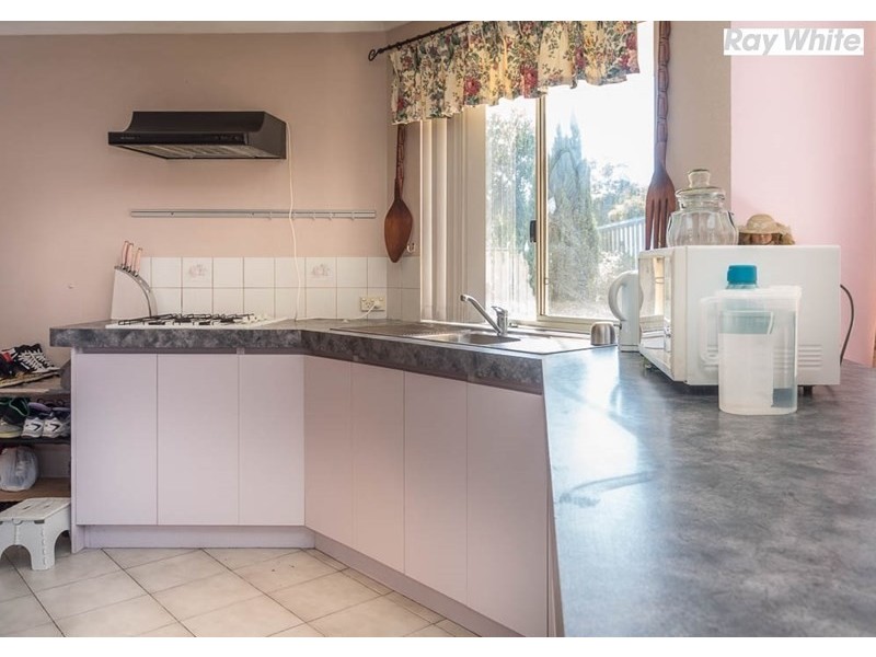 1 Lisbon Way, Seville Grove WA 6112