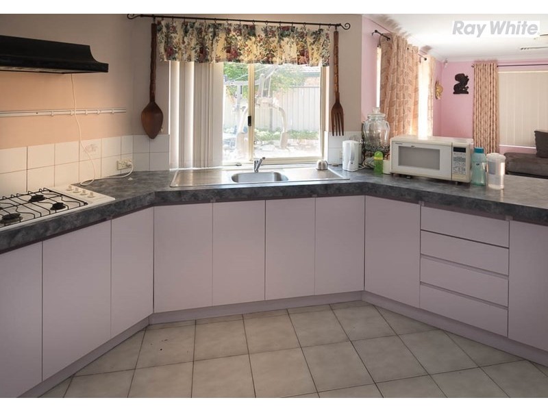 1 Lisbon Way, Seville Grove WA 6112