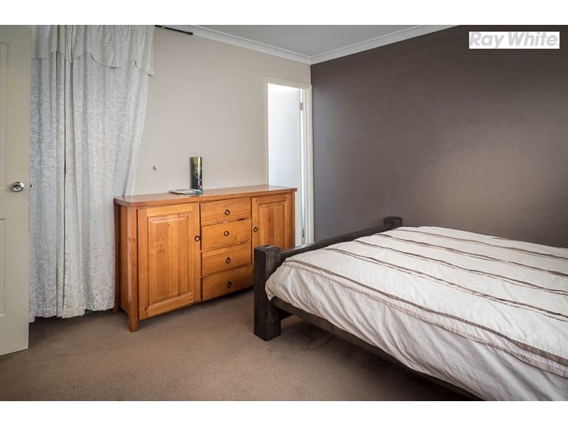 1 Lisbon Way, Seville Grove WA 6112