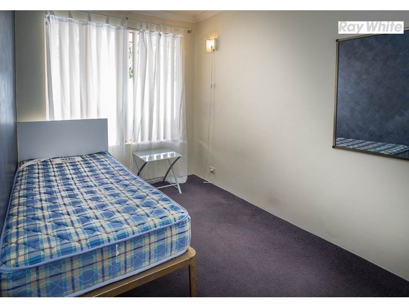 1 Lisbon Way, Seville Grove WA 6112