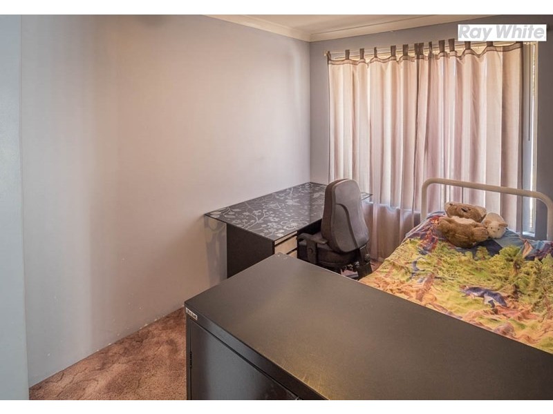 1 Lisbon Way, Seville Grove WA 6112