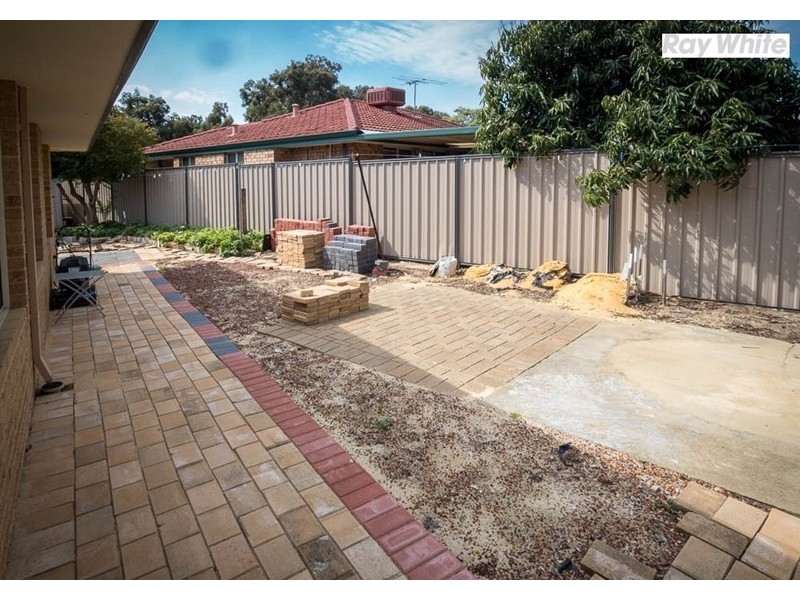 1 Lisbon Way, Seville Grove WA 6112