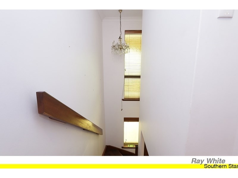 33 Third Avenue, Kelmscott WA 6111