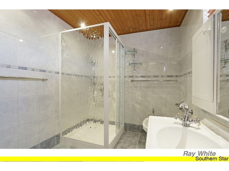 33 Third Avenue, Kelmscott WA 6111