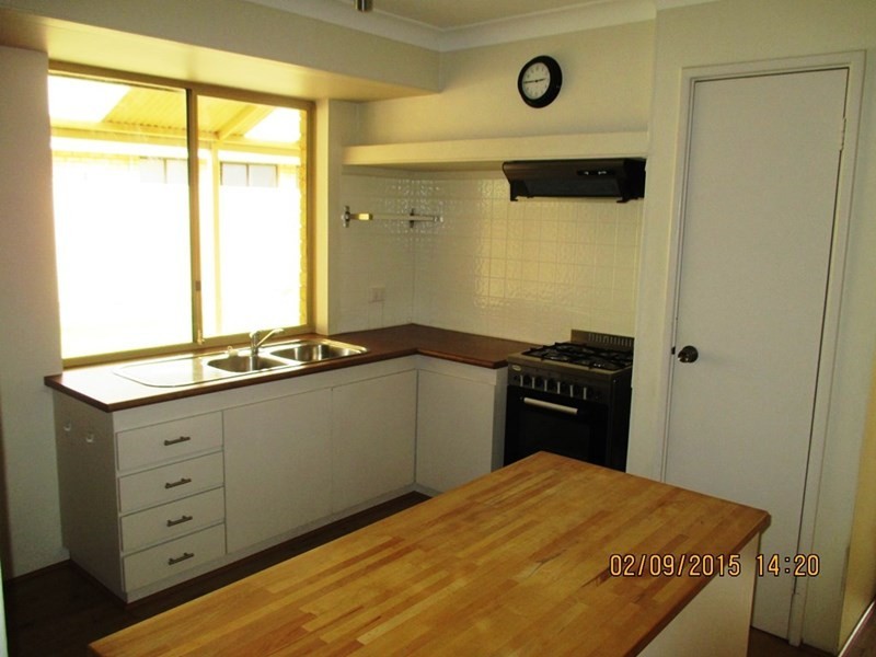 13 Magpie Place, Brookdale WA 6112