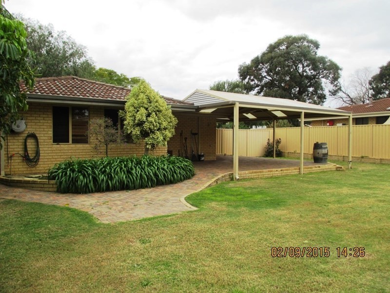 13 Magpie Place, Brookdale WA 6112