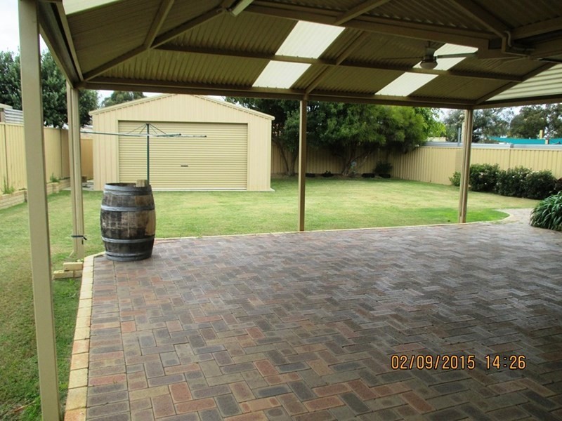 13 Magpie Place, Brookdale WA 6112